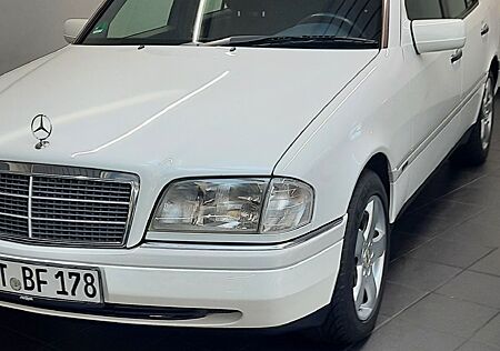 Mercedes-Benz C 180 ELEGANCE AUTOMATIK Oldtimer im BEST ZUSTAN