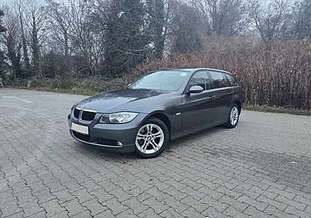 BMW 320d * IDEALER ZUSTAND * TÜV * TEMPO * NAVI *