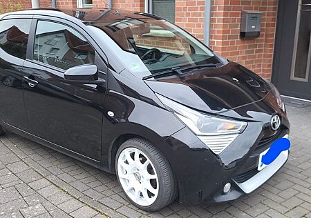 Toyota Aygo (X) Aygo (X) 1,0-l-VVT-i x-final x-shift x-final