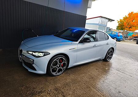 Alfa Romeo Giulia gebraucht kaufen Alfa Romeo Giulia 2.0 Turbo 16V 206kW AT8-Q4 Competizio...