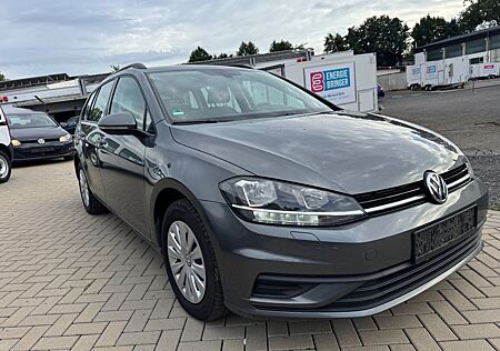 VW Golf Volkswagen 1.6 TDI Variant