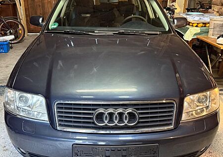 Audi A6 1.8 T Avant -