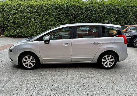 Peugeot 5008 1.6 HDi FAP Active *7-Sitzer*8xAlufelgen*