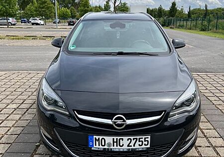 Opel Astra Sports T. 1.6 CDTI eco Sel. 81 S/S 97g...