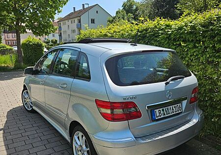 Mercedes-Benz B 200 Automatik TÜV Neu Panorama