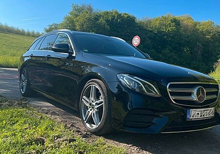 Mercedes-Benz E 300 d T AMG Garantie