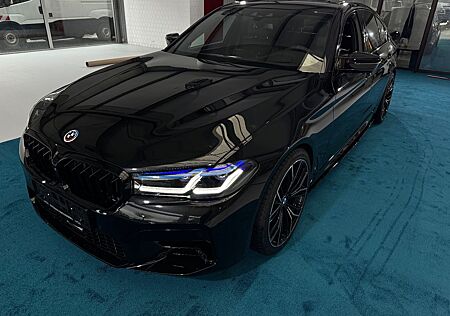 BMW M550 Baureihe 5 Lim. i xDrive*Carplay*360Ka