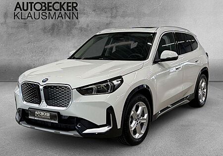 BMW iX1 xDrive30 xLine LMR 18'' Park-Assistent AD AH