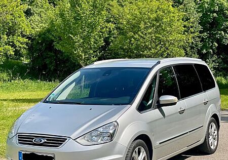 Ford Galaxy Titanium TÜV NEU/ 7SITZER/ PARK./TEMP.