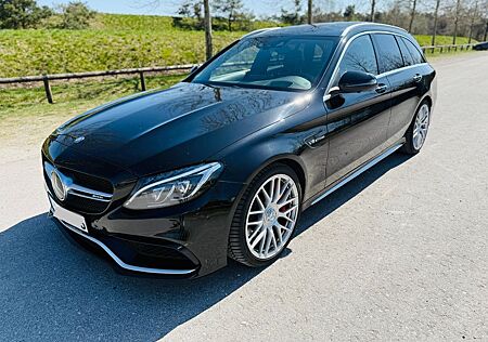 Mercedes-Benz C 63 AMG C 63S AMG T /Vollausstattung/Scheckheft/Deutsch