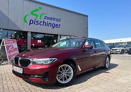 BMW 530 Baureihe 5 Touring d xDrive/Head-Up/RFK