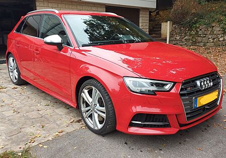 Audi S3 TFSI S tronic quattro Sportback -