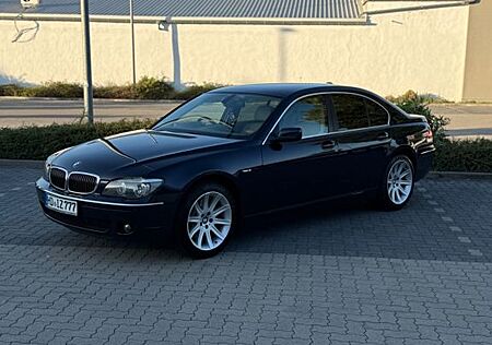 BMW 730d A - RECHTLENKRAD