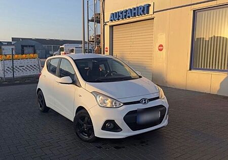 Hyundai i10 1.0 - Basis