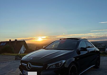 Mercedes-Benz CLA 45 AMG Mercedes-AMG CLA 45 4MATIC DCT Me...