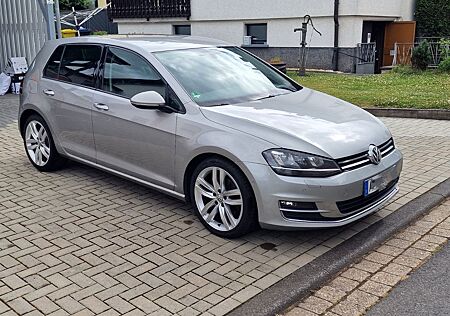 VW Golf Volkswagen 7 1.4 TSI ACT BMT Highline+Leder+AHK+Xenon