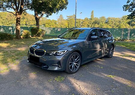 BMW 320d xDrive Touring Sport Line Automatic Spo...