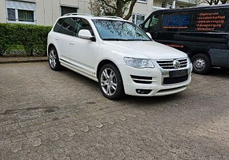 VW Touareg Volkswagen 3.0 V6 TDI Tiptronic Individual Indi...