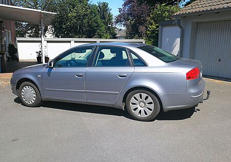 Audi A4 2.0 multitronic -