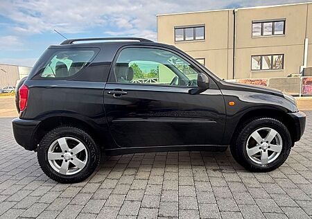 Toyota RAV 4 2.0 4x4 Automatik