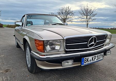 Mercedes-Benz SL 560 560 SL R107 gepflegtes Sammlerfahrzeug