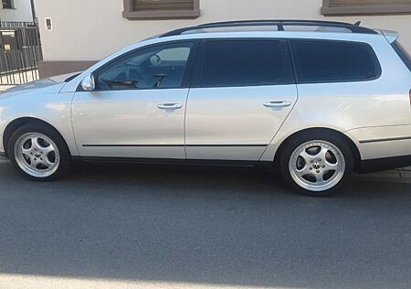 VW Passat Variant Volkswagen 1.9 TDI Trendline AHK