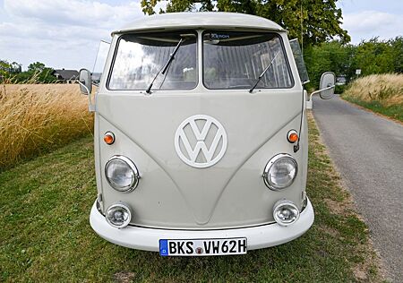 VW T1 Volkswagen Kombi