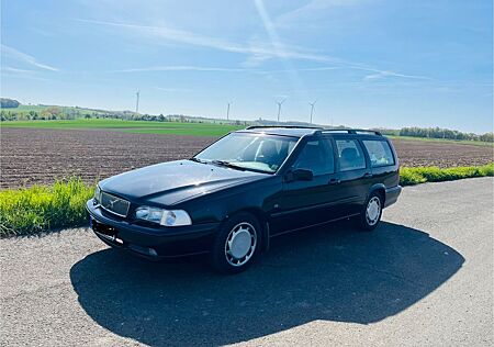 Volvo V70 2.4 -