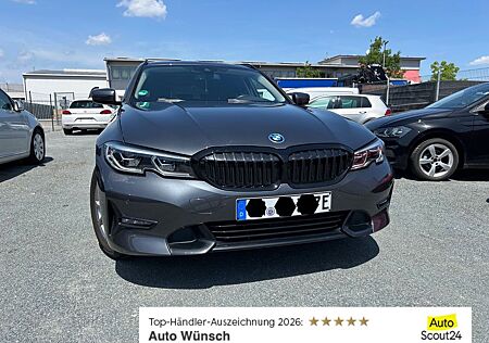 BMW 330e Touring "Sport Line" 36 Monate Garantie*