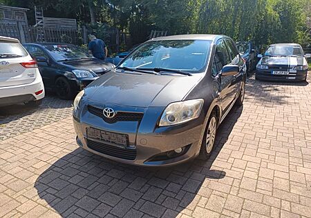 Toyota Auris 1.4 VVT-i