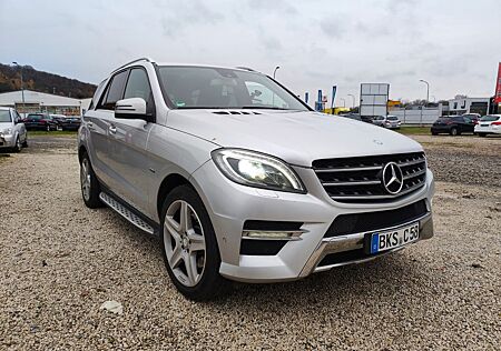 Mercedes-Benz ML 350 CDI BlueTec///AMG LINE