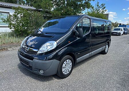 Opel Vivaro 2,0 L2-H1 / 9 Sitz. 142 000 km.
