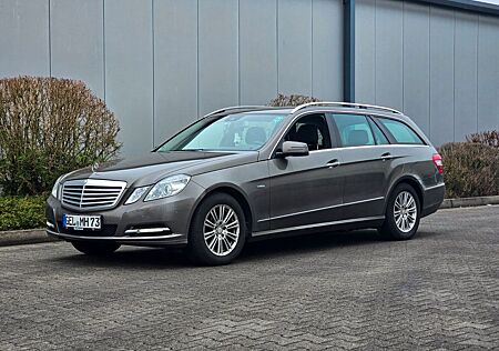 Mercedes-Benz E 220 CDI T BlueEFFICIENCY ELEGANCE ELEGANCE