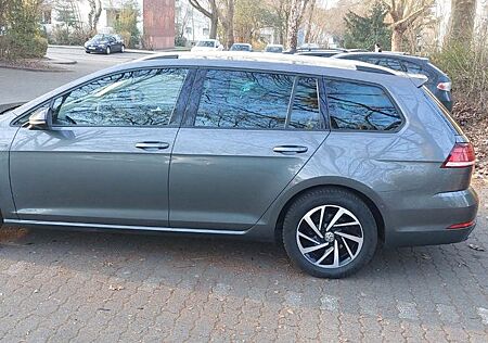 VW Golf Volkswagen 1.6 TDI SCR DSG JOIN Variant JOIN