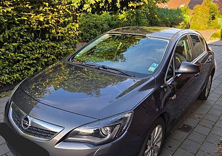 Opel Astra J 1.7 CDTI INNOVATION 81kW Limousine grau