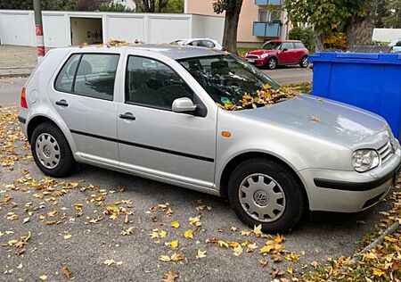 VW Golf Volkswagen 1.6