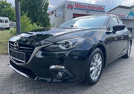 Mazda 3 Lim. Center-Line