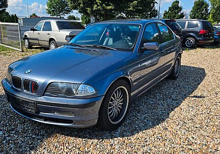 BMW 328i