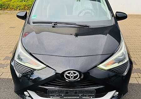 Toyota Aygo (X) Aygo -play connect