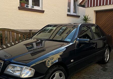 Mercedes-Benz C 180 CLASSIC Classic