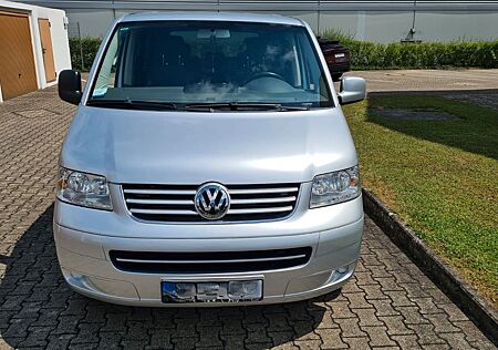 VW T5 Multivan Volkswagen BJ.10/2004