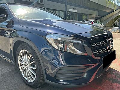 Mercedes-Benz GLA 250 4MATIC DCT -