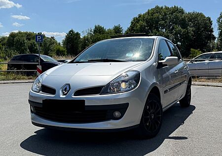 Renault Clio 1.2 CarPlay,Schiebedach,Xenon,HeadU