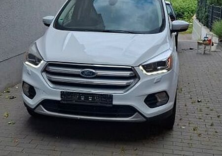 Ford Kuga 2,0 TDCi 4x4 110kW Titanium Titanium