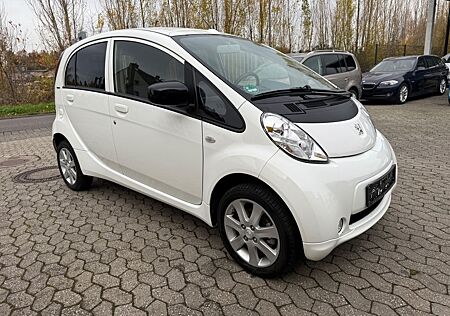 Peugeot iOn Active