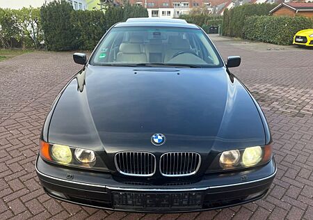 BMW 540i 540 Baureihe 5 Lim. *Top*Voll*Libhaber Fahrz