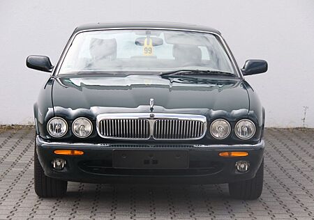 Jaguar XJ 4.0 Sovereign 3 Jahre Garantie
