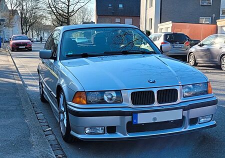 BMW 318iS E36 Coupe