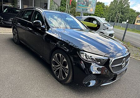 Mercedes-Benz E 200 Avantgarde Pano Neues Modell Sofort verfüg