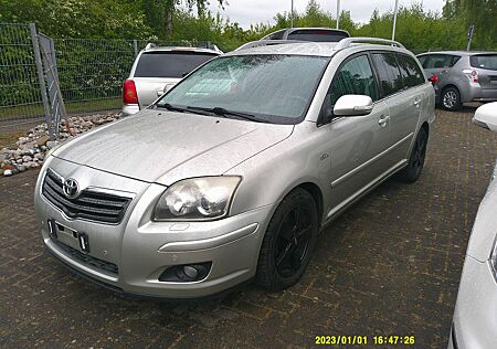 Toyota Avensis Kombi 2.2 D-CAT Executive,FESTPREIS !